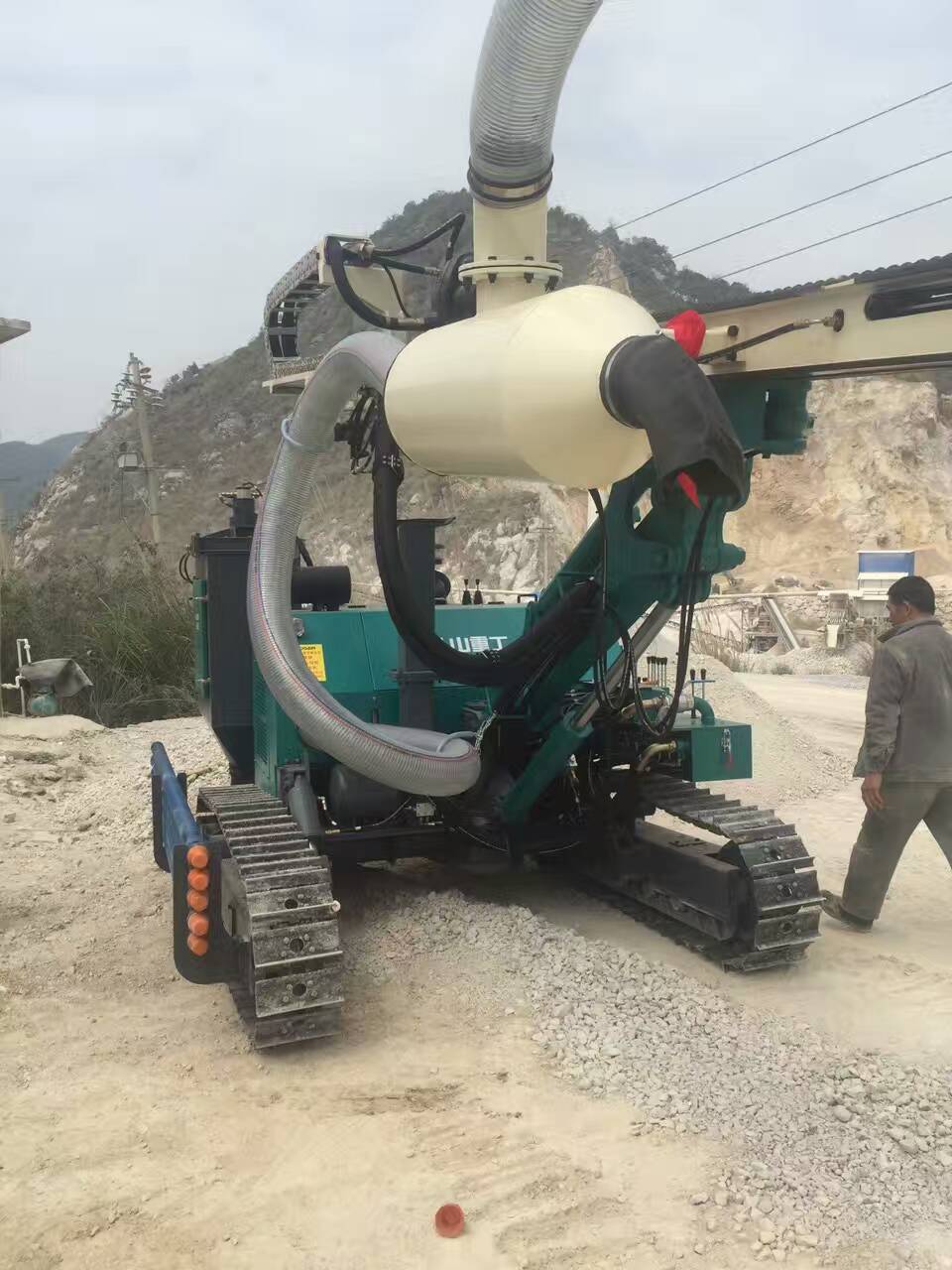 Guangxi fangcheng port, xin peng on stone